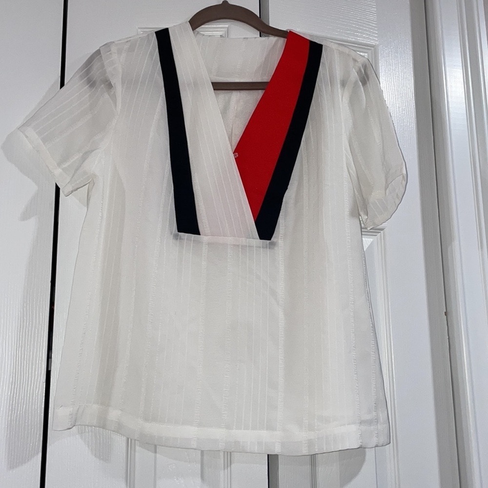 T-shirt size L